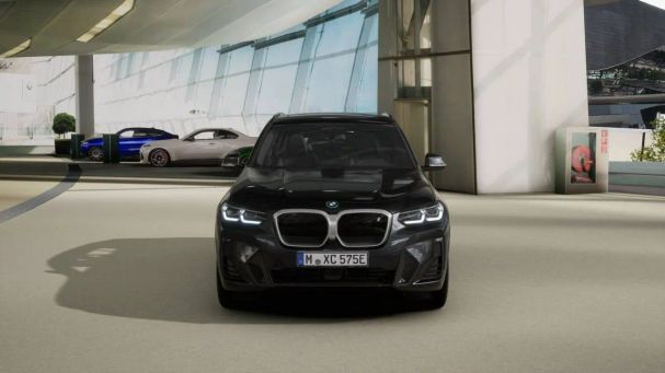 BMW iX3 210 kW image number 4