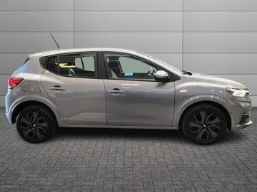 Car image 2