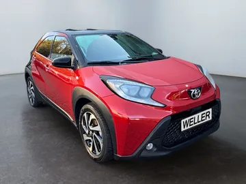 Car image 2