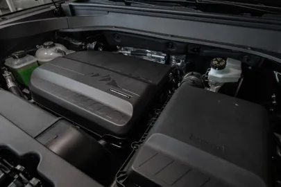 Car image 24