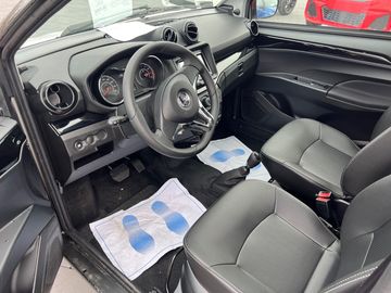 Car image 10