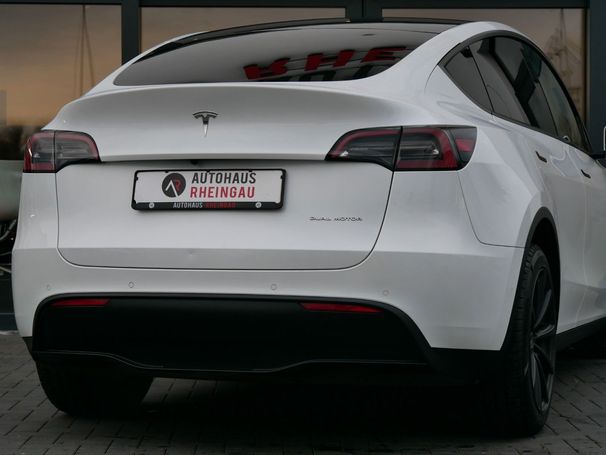 Tesla Model Y 60 Long Range AWD 378 kW image number 26