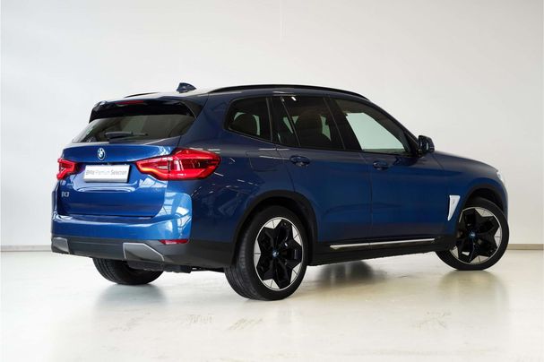 BMW iX3 M Sport 210 kW image number 2