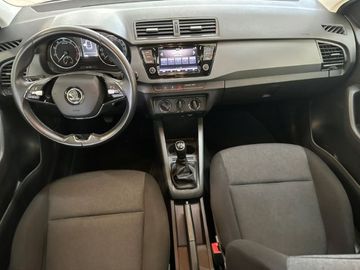 Car image 15