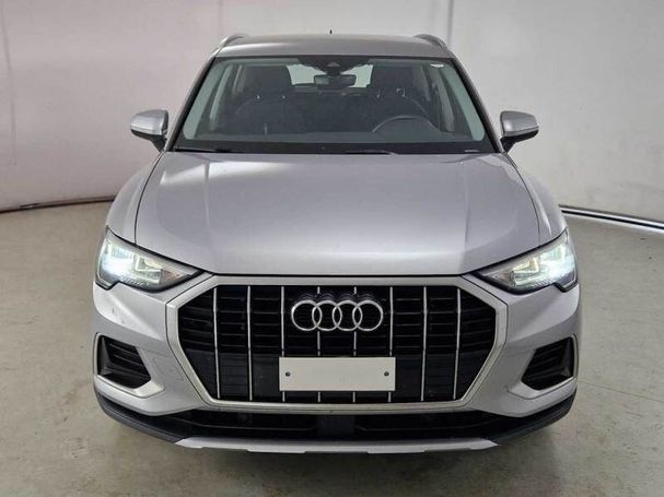 Audi Q3 35 TDI S tronic Advanced Business 110 kW image number 2