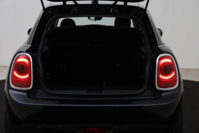 Car image 46