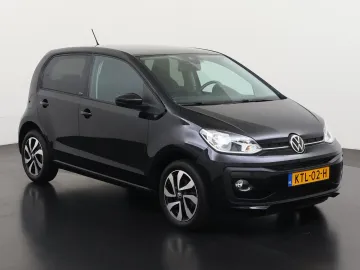 Car image 30