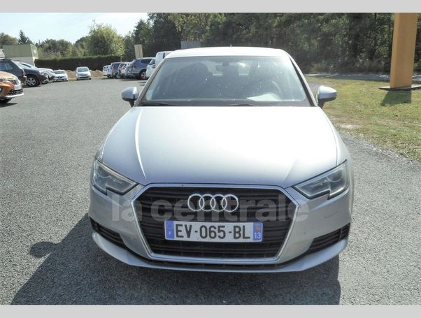 Audi A3 2.0 TDI S-line Sportback Business 110 kW image number 3