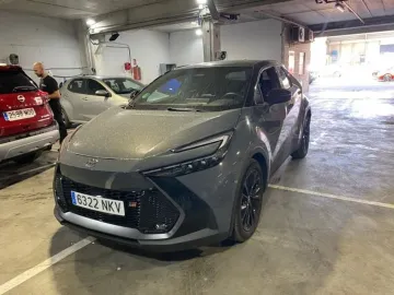 Car image 1