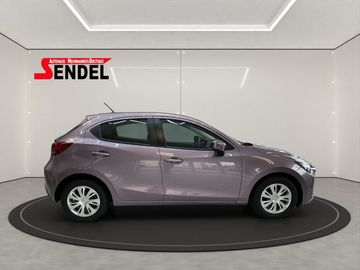 Car image 4