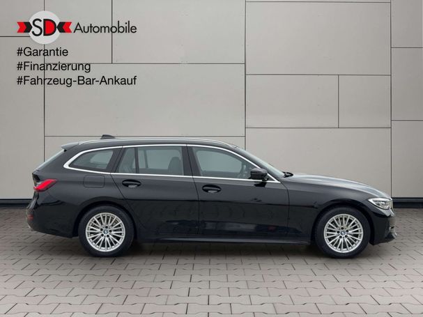 BMW 320d Touring xDrive Sport Line 140 kW image number 35