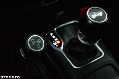 Car image 35