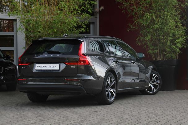 Volvo V60 B3 Essential 120 kW image number 2