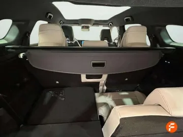 Car image 36