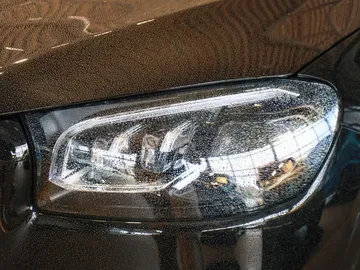 Car image 35