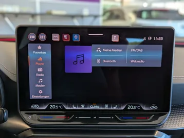 Car image 37