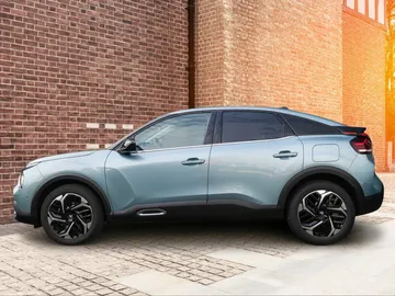 Car image 4