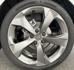 Car image 35