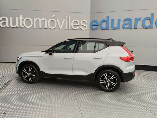 Volvo XC40 T3 120 kW image number 11