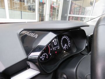 Car image 26