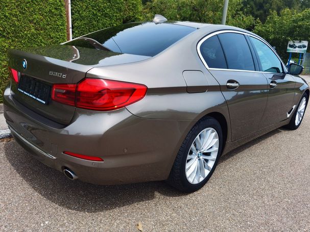 BMW 530d xDrive Luxury Line 195 kW image number 6