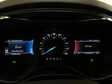 Car image 28