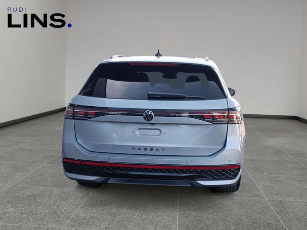 Volkswagen Passat Variant TDI R-Line DSG 110 kW image number 2