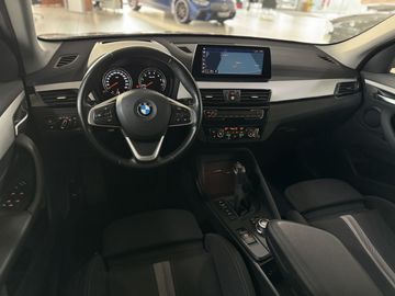 Car image 35