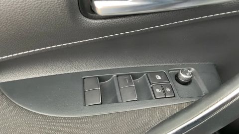 Car image 31