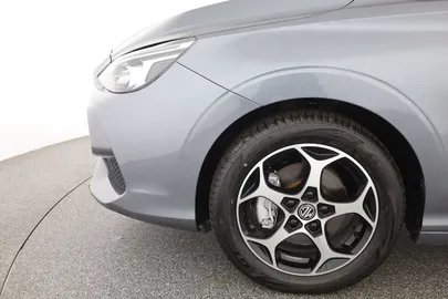 Car image 31