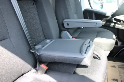 Car image 35