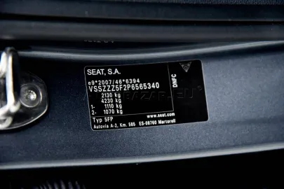 Car image 70