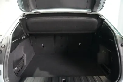 Car image 42