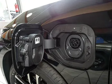 Car image 37