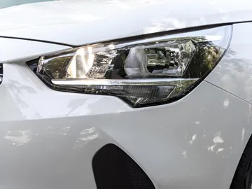 Car image 25