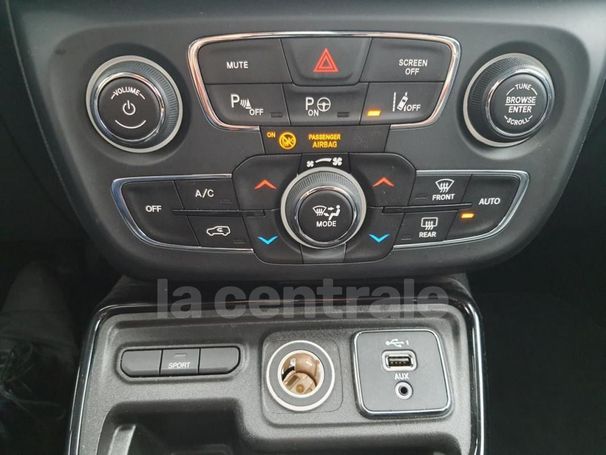 Jeep Compass 1.3 Limited 110 kW image number 18