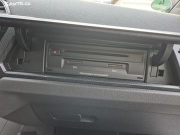 Car image 38