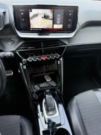 Car image 36