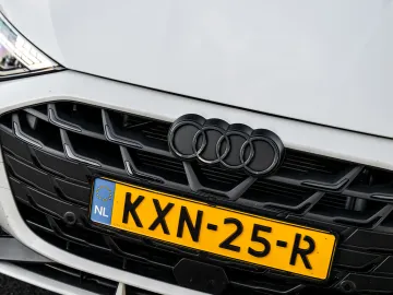 Car image 38