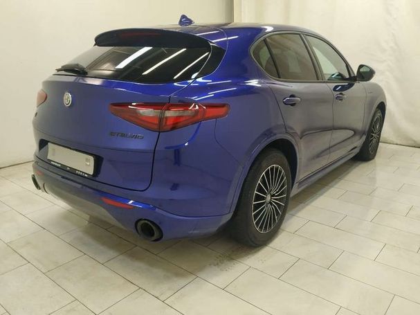 Alfa Romeo Stelvio 2.2 Q4 154 kW image number 4