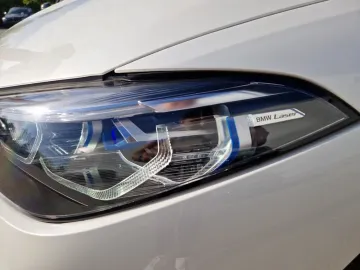 Car image 28