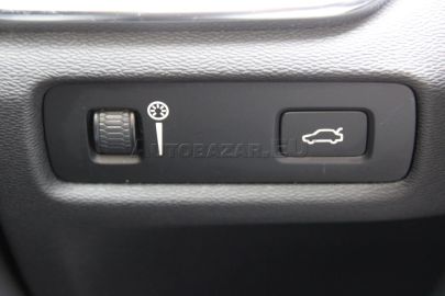 Car image 36