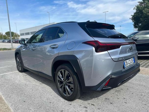 Lexus UX 250h 135 kW image number 4