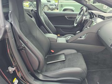 Car image 30