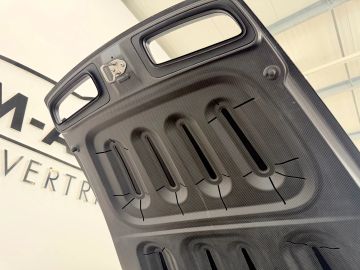 Car image 47