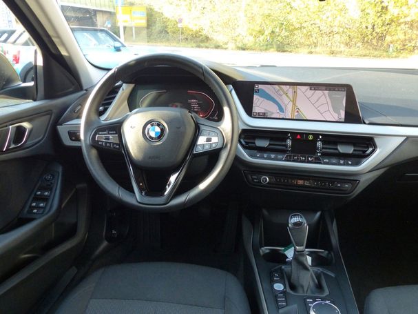 BMW 118i 103 kW image number 13