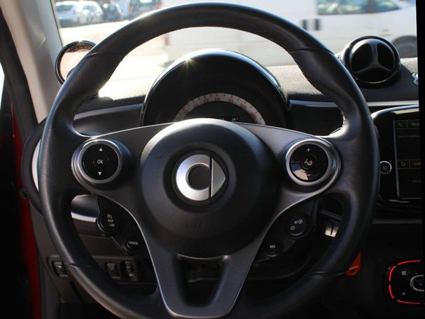 Smart ForTwo EQ 60 kW image number 17