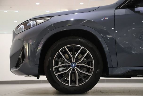 BMW iX1 xDrive30 M Sport 228 kW image number 3