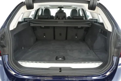 Car image 36