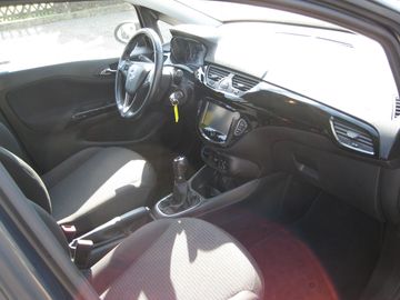 Car image 19